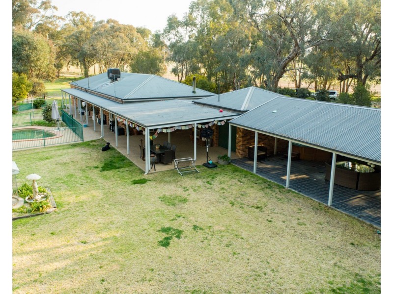 21 Rowan Road, Lake Albert NSW 2650