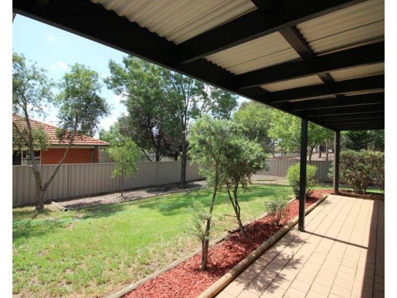 33 Bourkelands Drive, Bourkelands NSW 2650