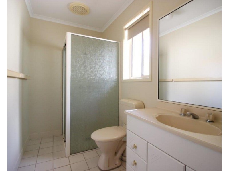 33 Bourkelands Drive, Bourkelands NSW 2650