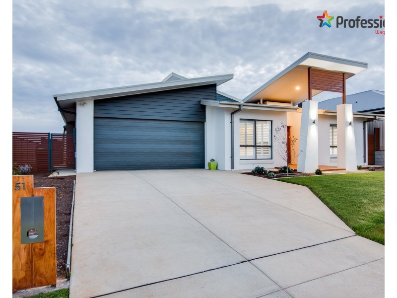 51 Muttama Parade, Gobbagombalin NSW 2650