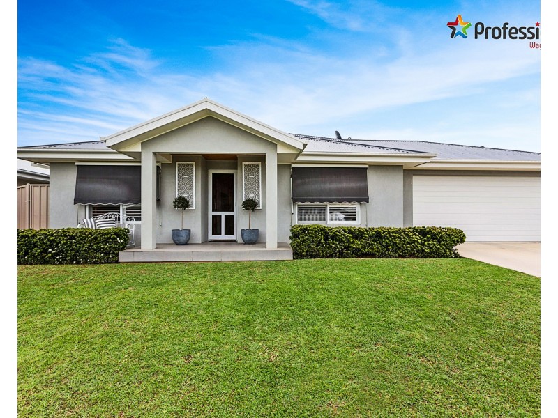 67 Messenger Avenue, Boorooma NSW 2650