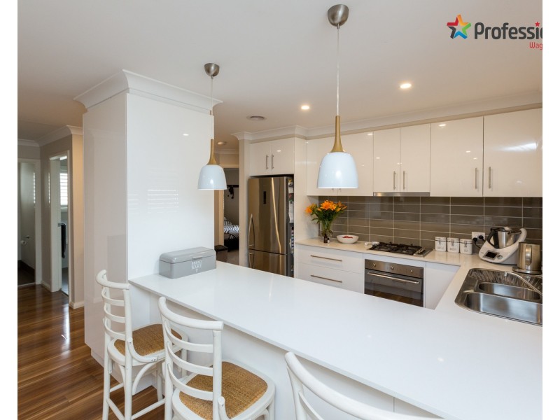 67 Messenger Avenue, Boorooma NSW 2650