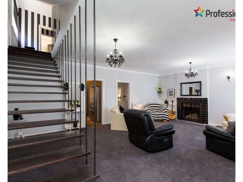 95 Fernleigh Road, Turvey Park NSW 2650