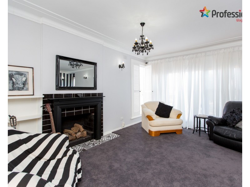 95 Fernleigh Road, Turvey Park NSW 2650