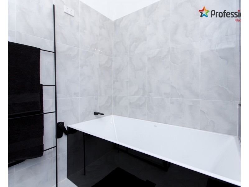 95 Fernleigh Road, Turvey Park NSW 2650