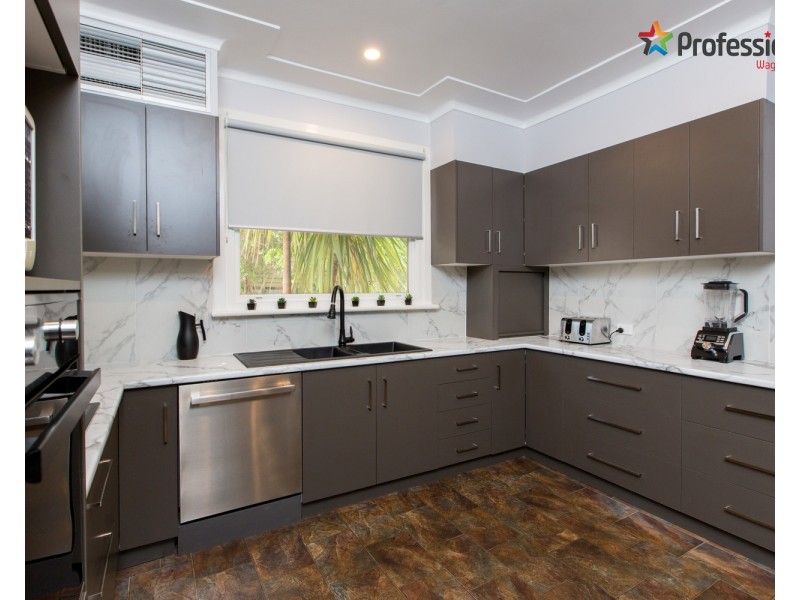 95 Fernleigh Road, Turvey Park NSW 2650