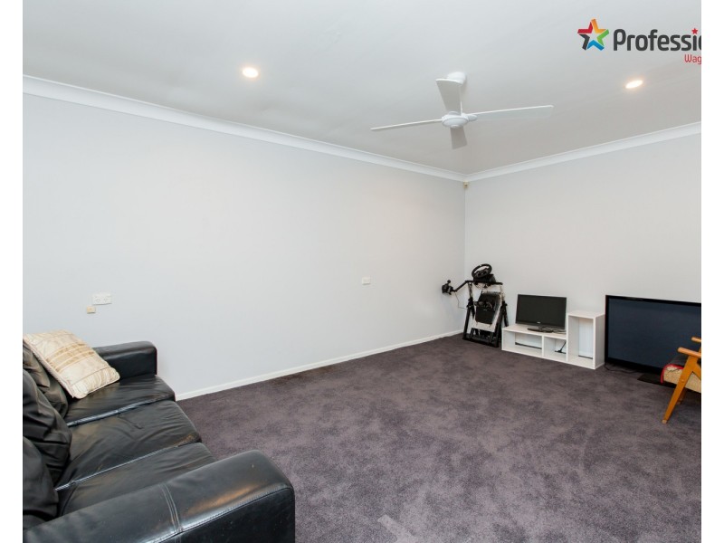 95 Fernleigh Road, Turvey Park NSW 2650