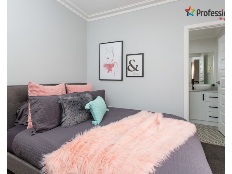 411 Lake Albert Road, Kooringal NSW 2650