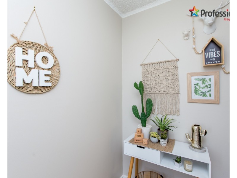 44 Vincent Road, Lake Albert NSW 2650