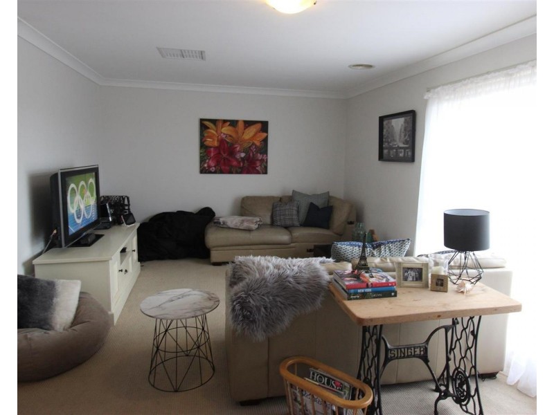 36 Langi Crescent, Glenfield Park NSW 2650