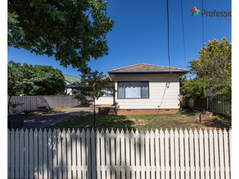 21 Nilma Avenue, Mount Austin NSW 2650