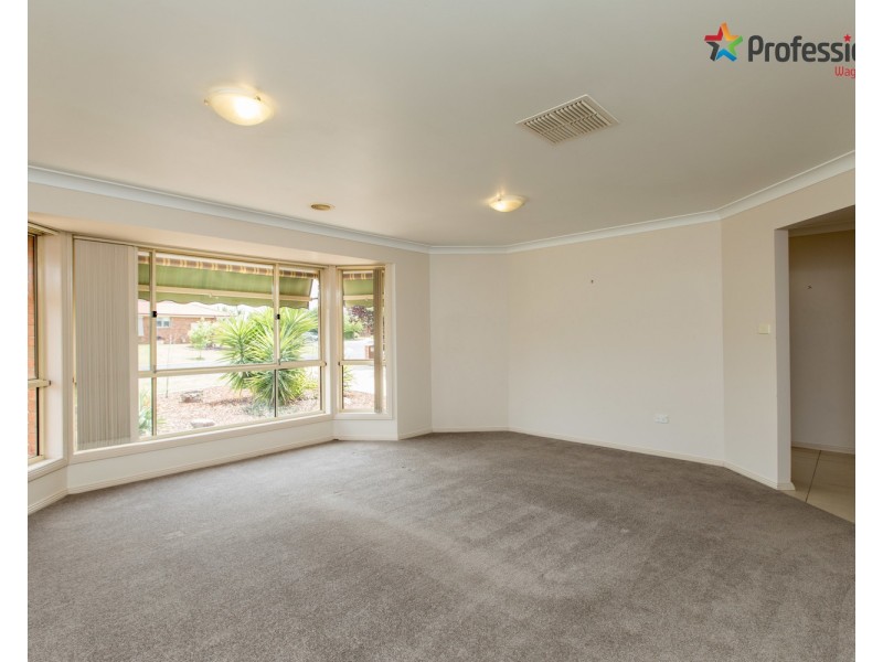 48 Nunkeri Street, Glenfield Park NSW 2650