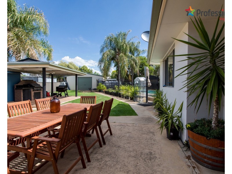 16 Ilex Street, Lake Albert NSW 2650