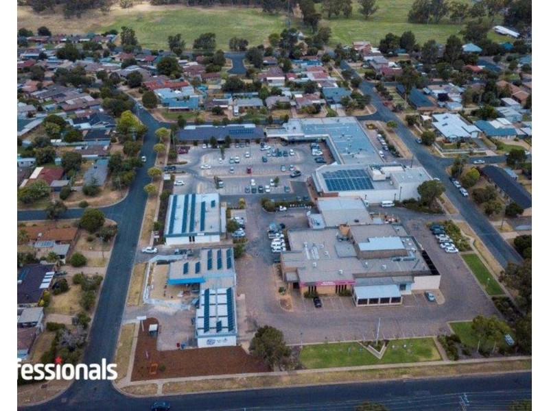 40 Main Street, Lake Albert NSW 2650