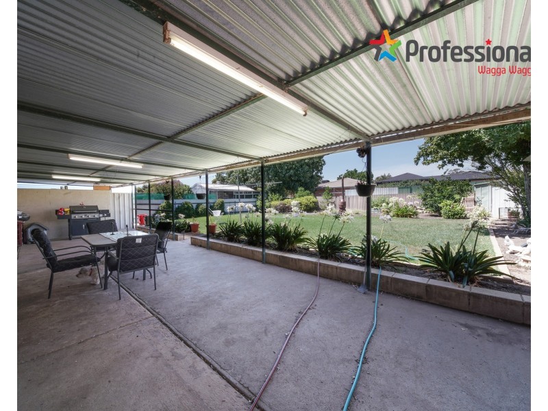 24 Darri Street, Glenfield Park NSW 2650