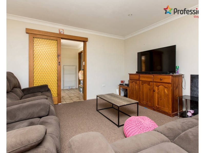 34 Maher Street, Tolland NSW 2650