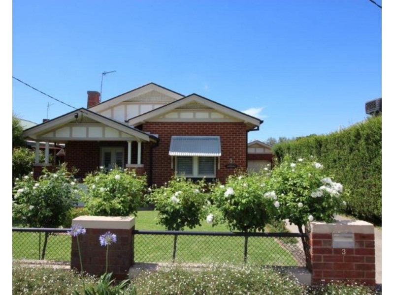 3 Wooden Street, Turvey Park NSW 2650