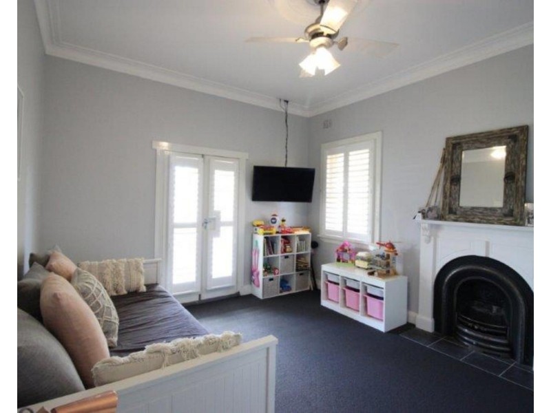 3 Wooden Street, Turvey Park NSW 2650