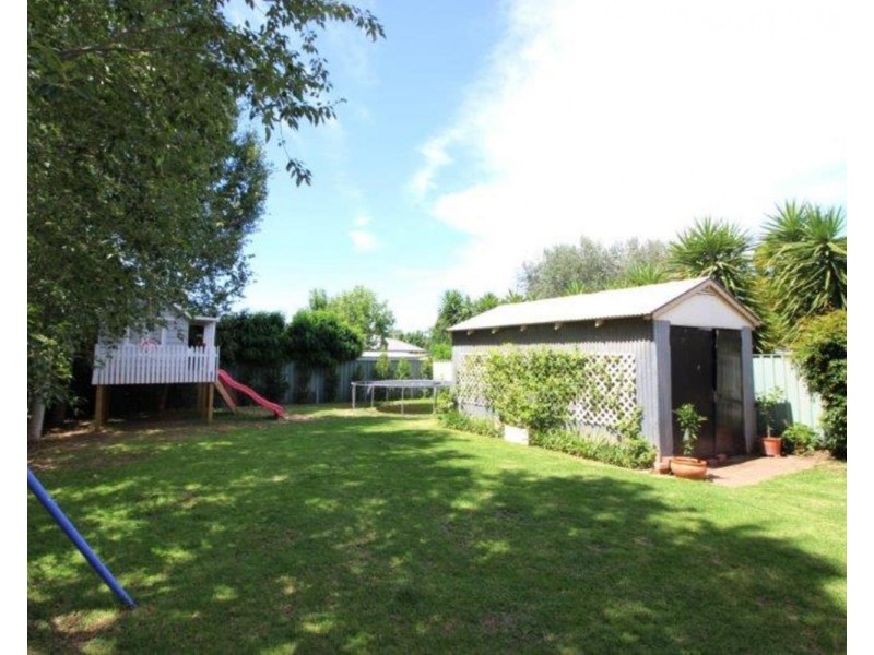 3 Wooden Street, Turvey Park NSW 2650