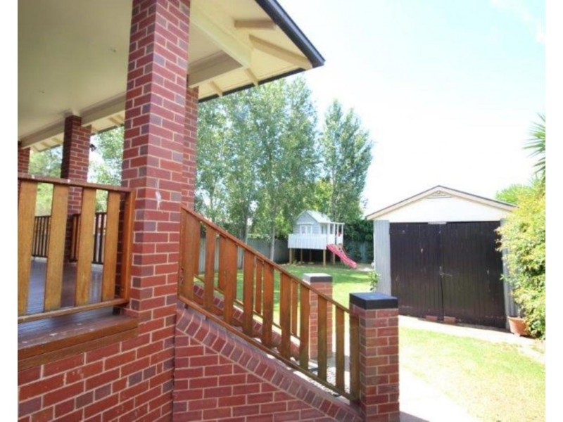 3 Wooden Street, Turvey Park NSW 2650