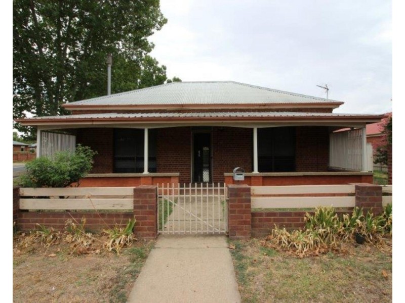 52 Fox Street, Wagga Wagga NSW 2650