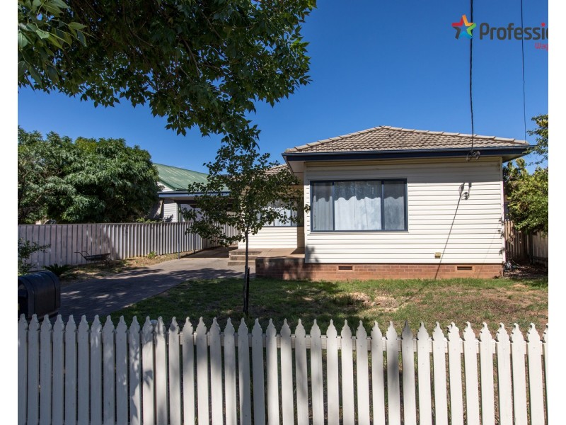 21 Nilma Avenue, Mount Austin NSW 2650