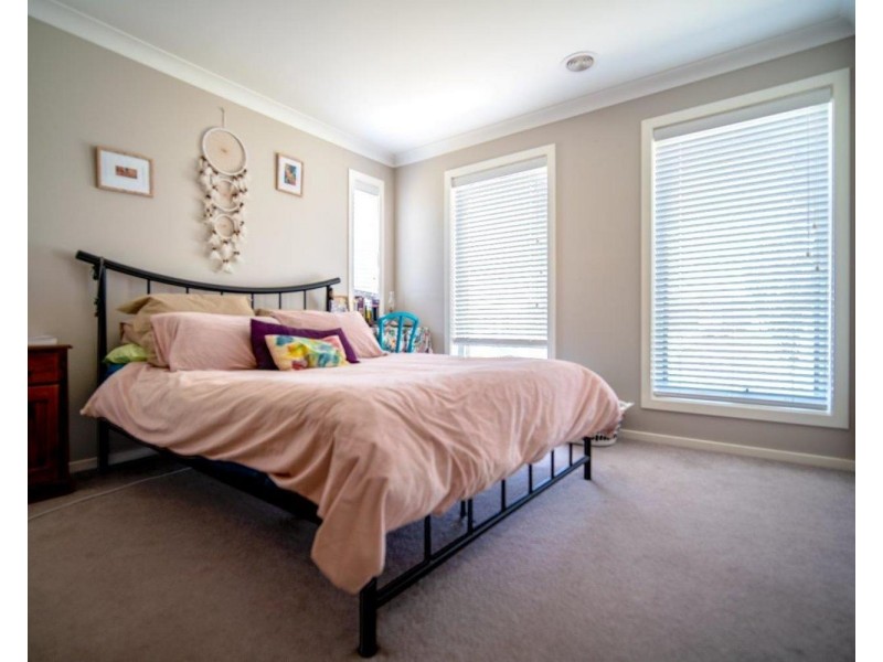 1/6 Mima Street, Glenfield Park NSW 2650
