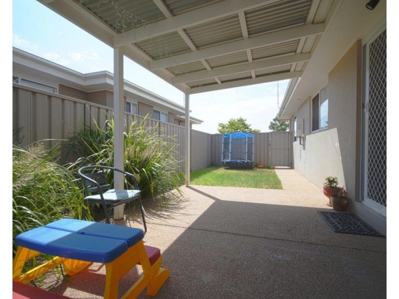 1/6 Mima Street, Glenfield Park NSW 2650