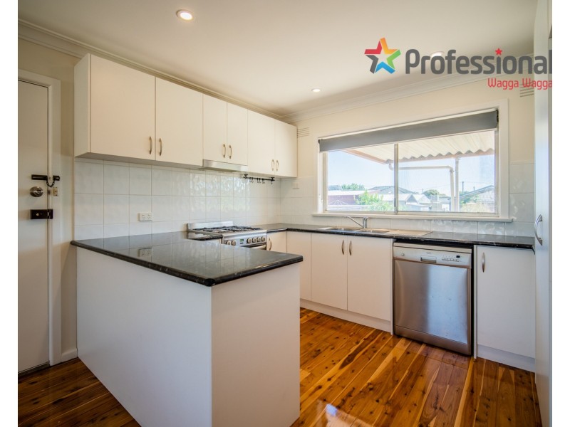 31 Anne Street, Tolland NSW 2650