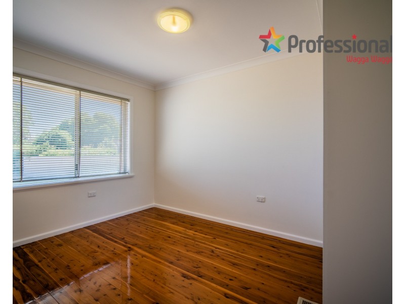 31 Anne Street, Tolland NSW 2650