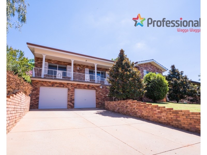 38 Wilks Avenue, Kooringal NSW 2650