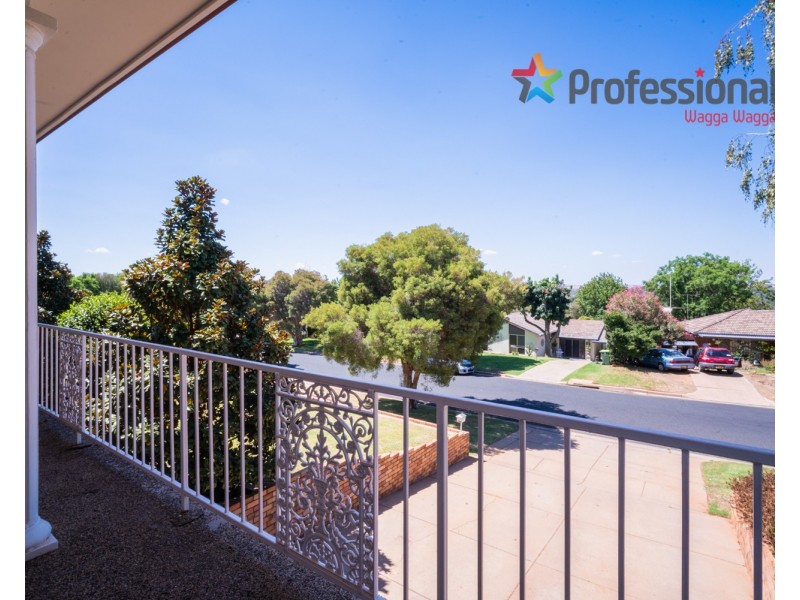 38 Wilks Avenue, Kooringal NSW 2650