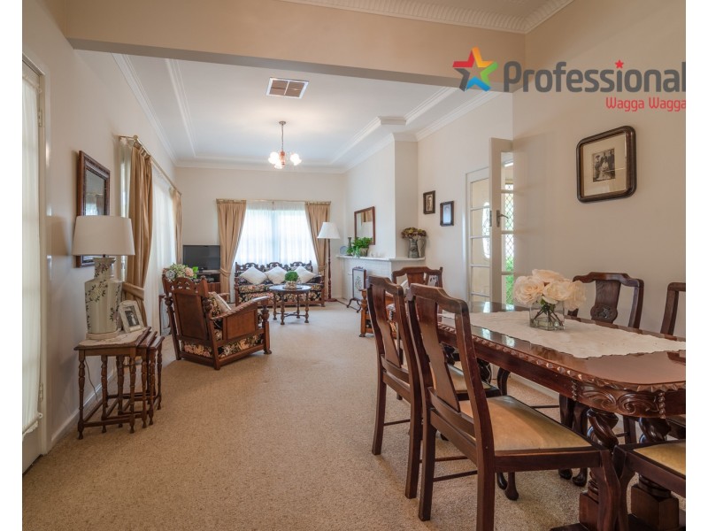 30 Douglas Street, Coolamon NSW 2701