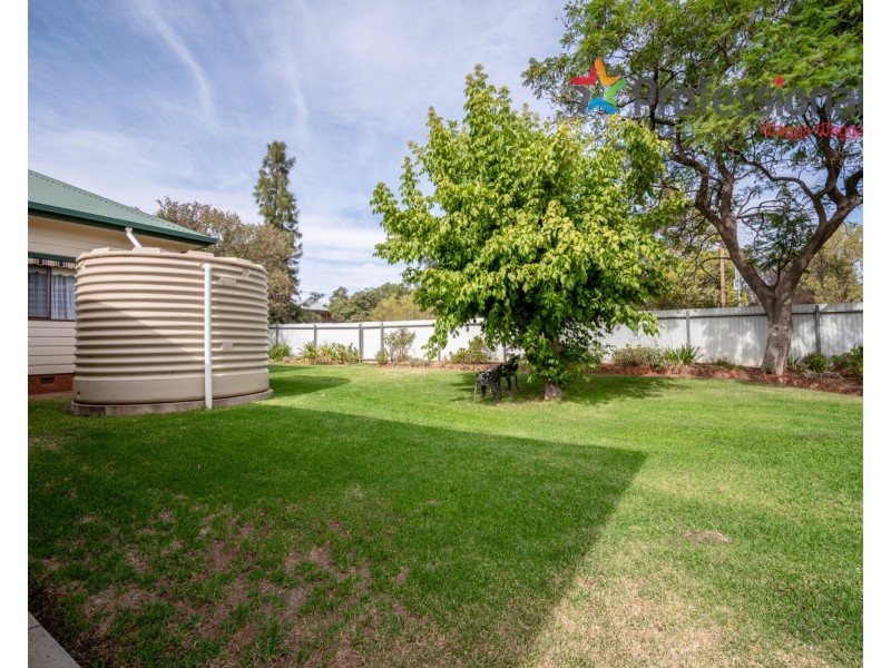 30 Douglas Street, Coolamon NSW 2701