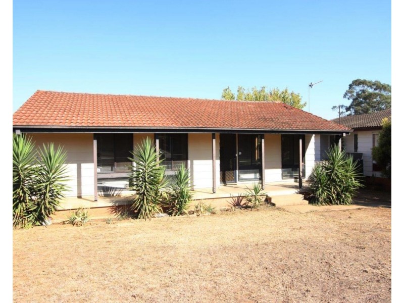 6 Callaghan Street, Ashmont NSW 2650