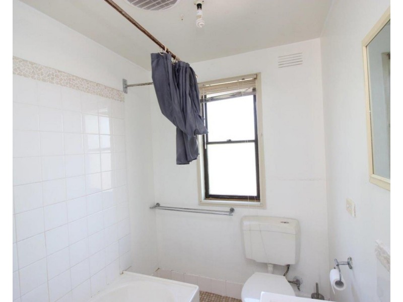 6 Callaghan Street, Ashmont NSW 2650