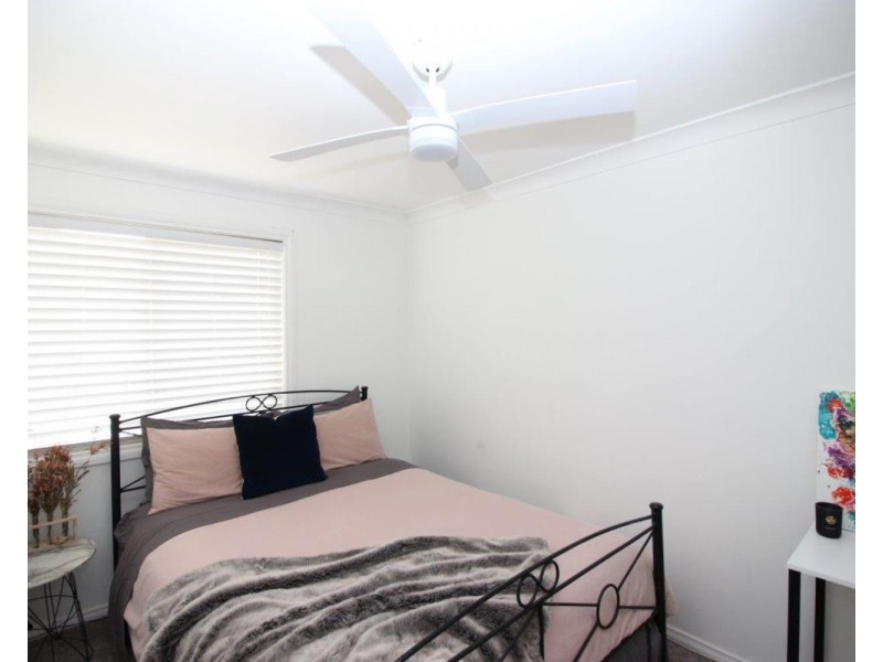 3 Kobi Place, Glenfield Park NSW 2650