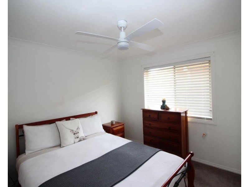 3 Kobi Place, Glenfield Park NSW 2650