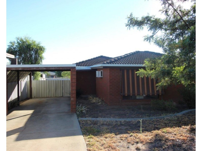 6 Clowes Place, Wagga Wagga NSW 2650