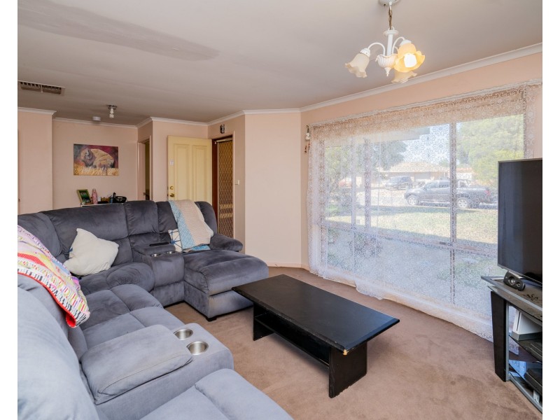 18 Sackville Drive, Forest Hill NSW 2651