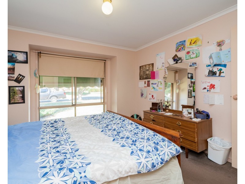 18 Sackville Drive, Forest Hill NSW 2651