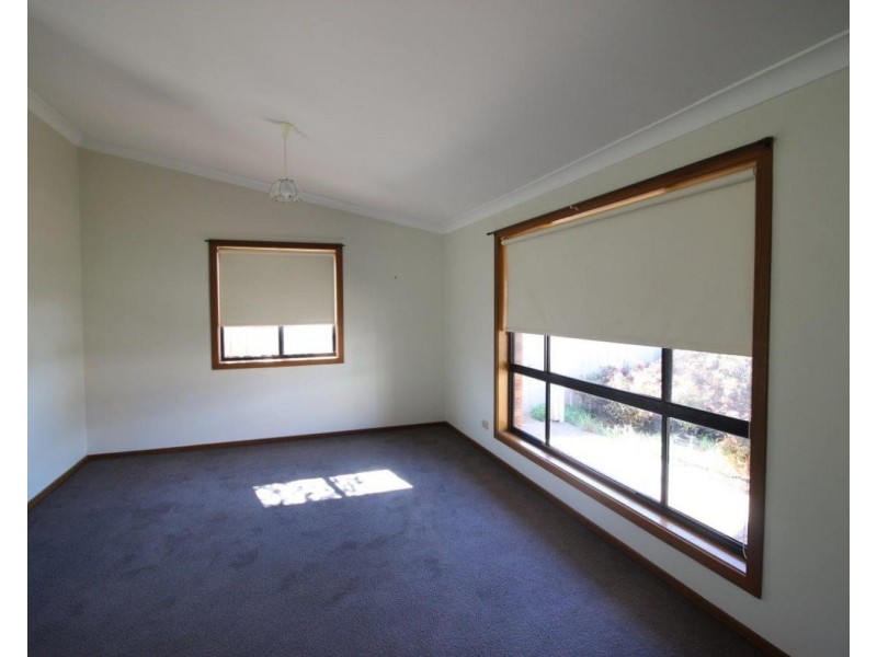 24 Harrier Street, Estella NSW 2650