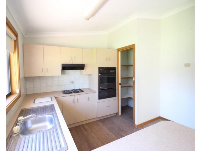 24 Harrier Street, Estella NSW 2650