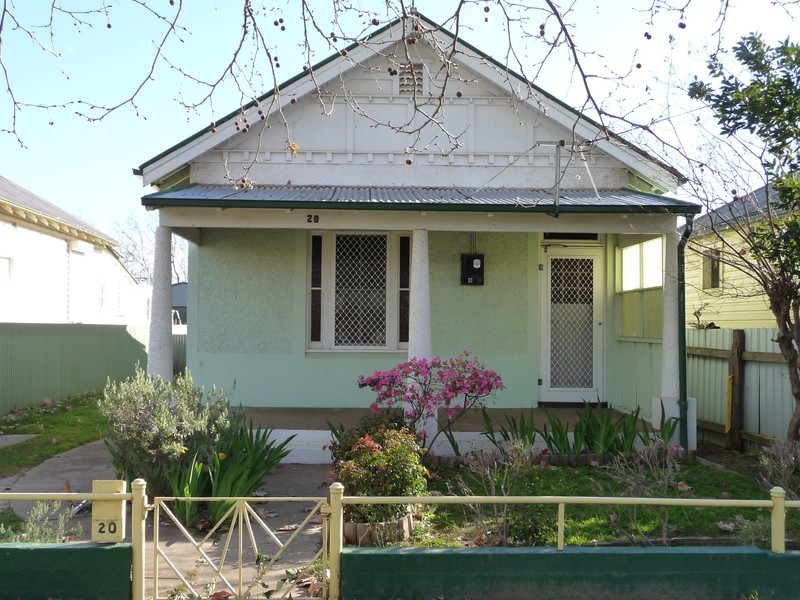 20 Albert Street, Wagga Wagga NSW 2650