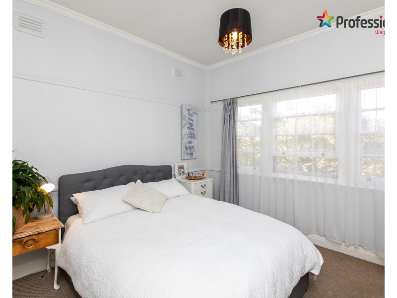 46 Bourke Street, Turvey Park NSW 2650