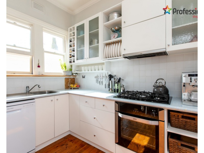 46 Bourke Street, Turvey Park NSW 2650