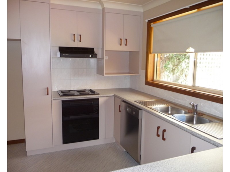 5 O’Hara Place, Kooringal NSW 2650