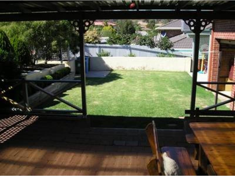 25 Amsterdam Crescent, Tolland NSW 2650