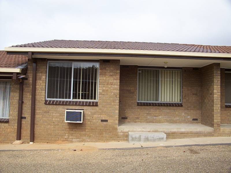 4/19 Edney Street, Kooringal NSW 2650