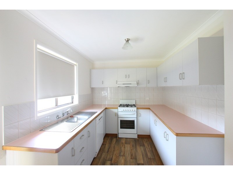 1B Incarnie Crescent, Wagga Wagga NSW 2650